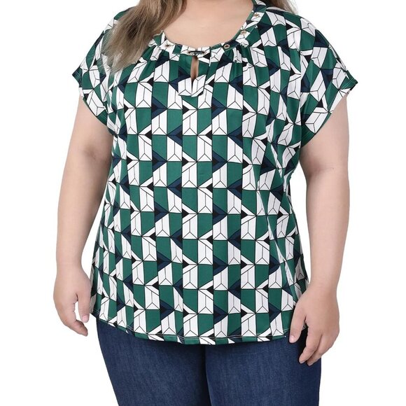 NY Collection Plus Size Short Sleeve Top with Grommets - Kelly Green Ivory 3X - Picture 4 of 5